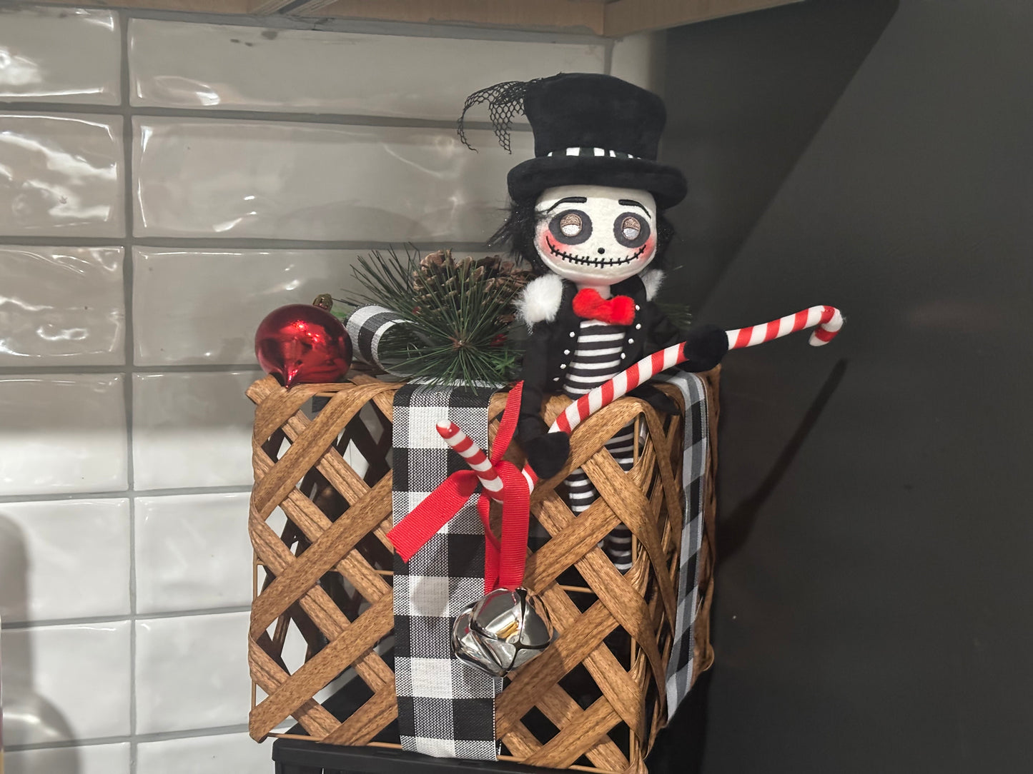 Desbarr x Jingle Jebb